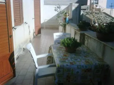 Orange House * Avola