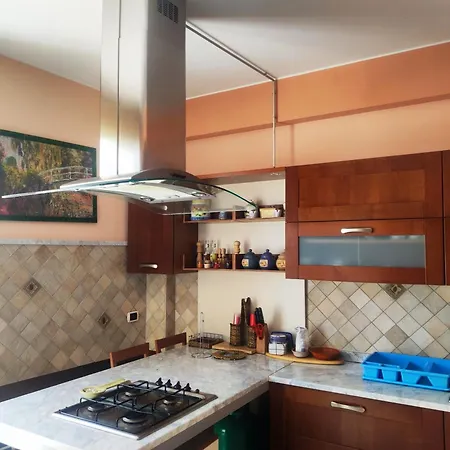 Orange House * Авола